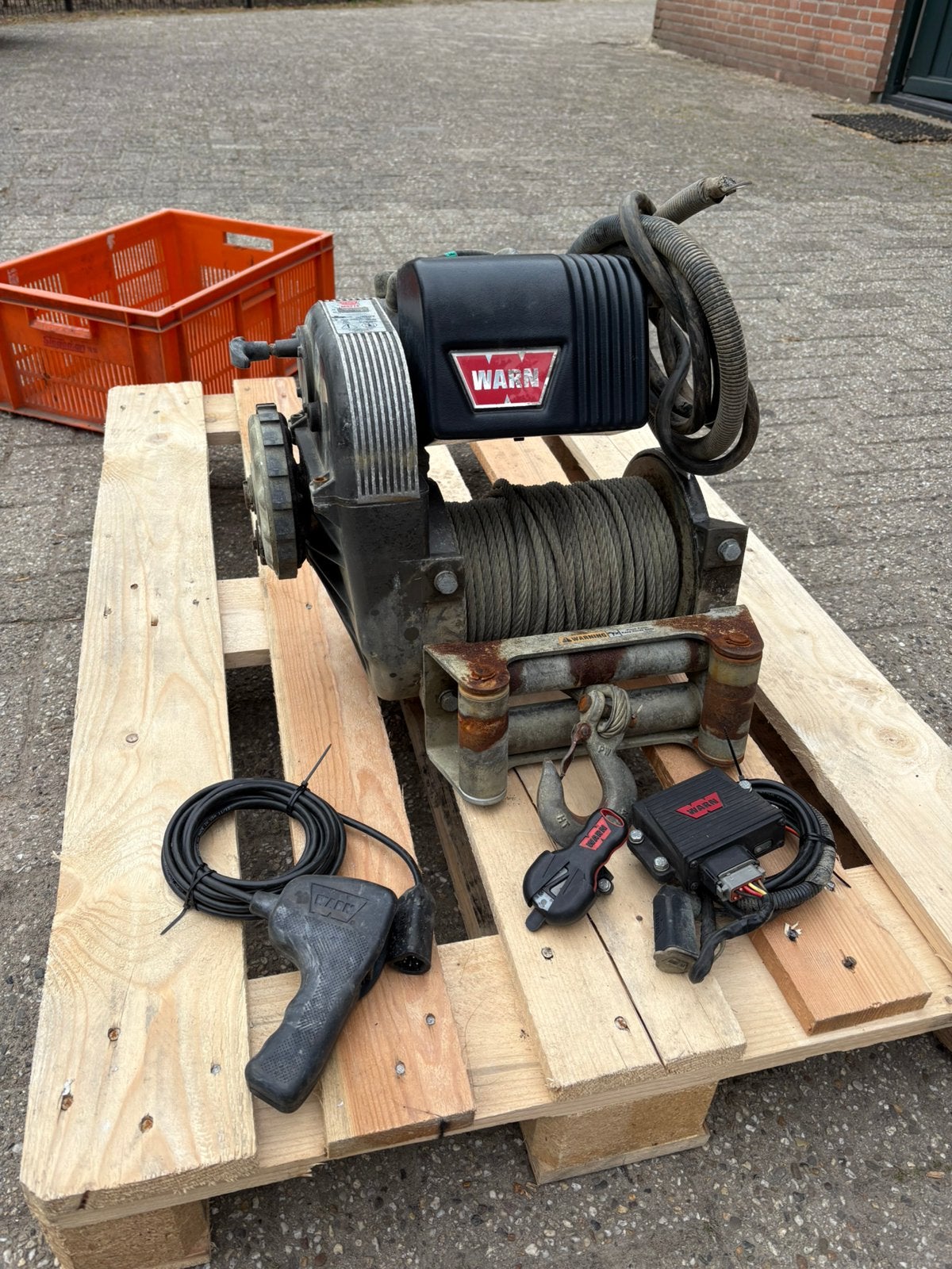 Warn M8274-50 24V snellooplier / wedstrijdlier, Auto-onderdelen, Ophalen, Warn, Gebruikt, Overige automerken