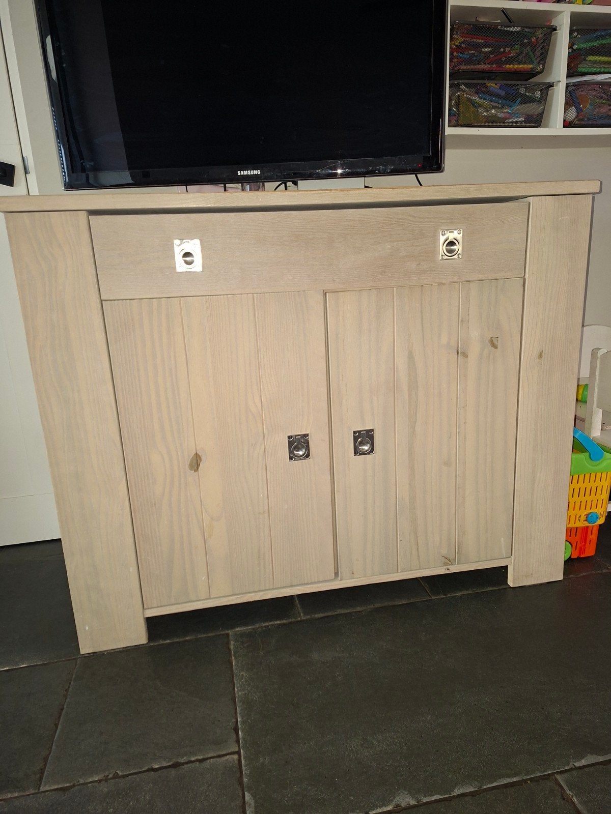 hele mooie (Commode) kast