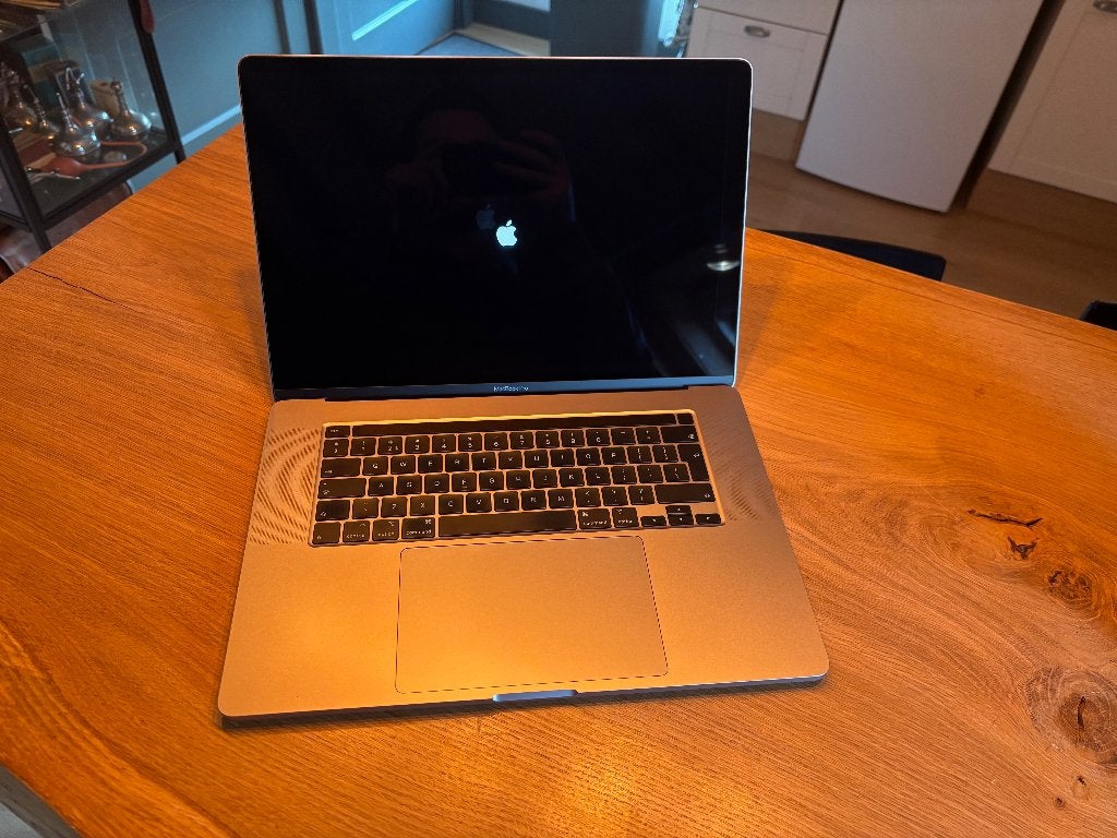 Apple MacBook Pro 16inch (2019) 2,3GHz i9 32GB/1TB 5500M 4GB, MacBook Pro, 1 TB of meer, 2 tot 3 Ghz, Ophalen of Verzenden
