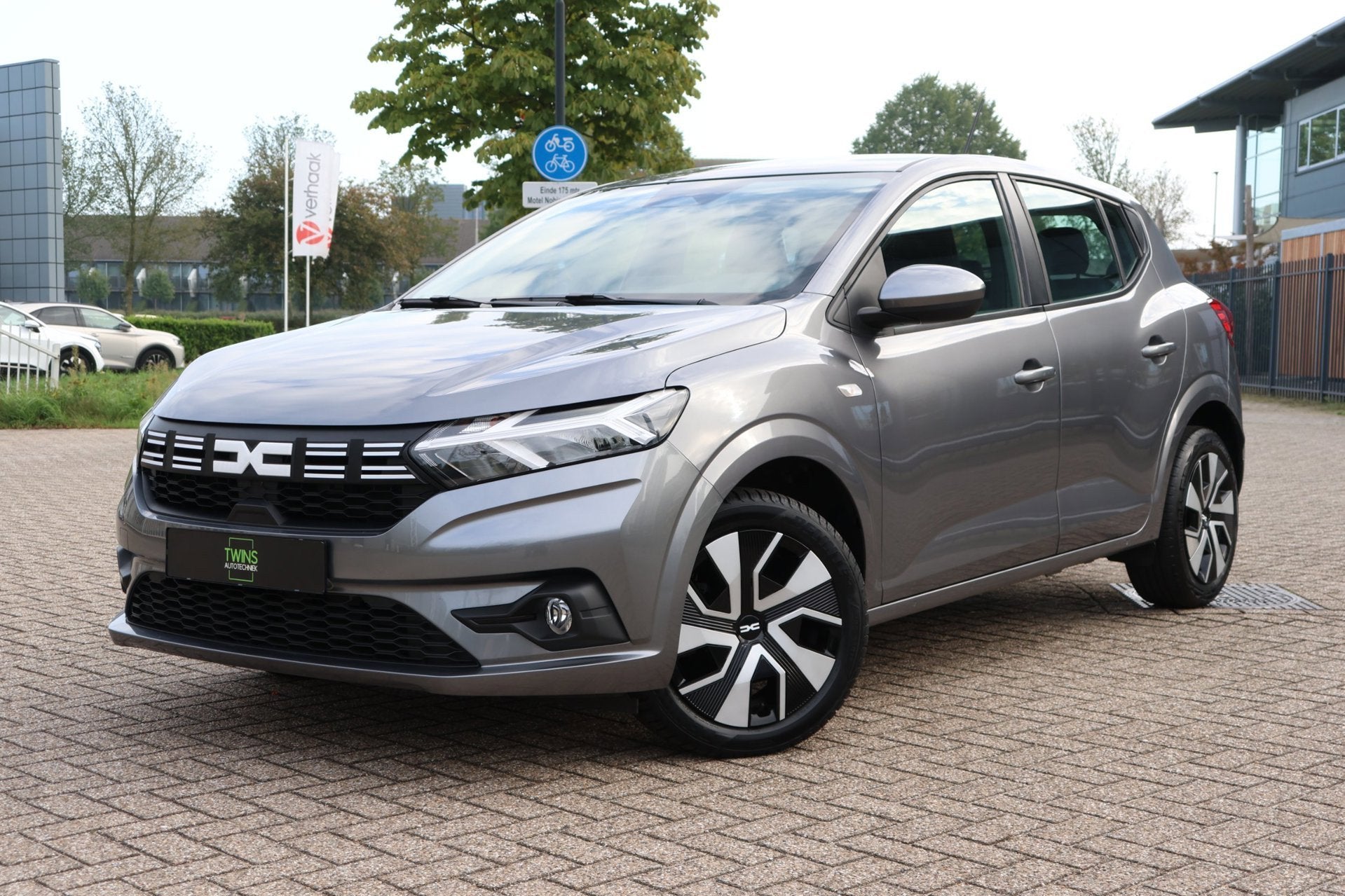 Dacia Sandero 1.0 TCe 100 ECO-G Expression, Auto's, Voorwielaandrijving, Dealer onderhouden, Parkeersensor, Gebruikt
