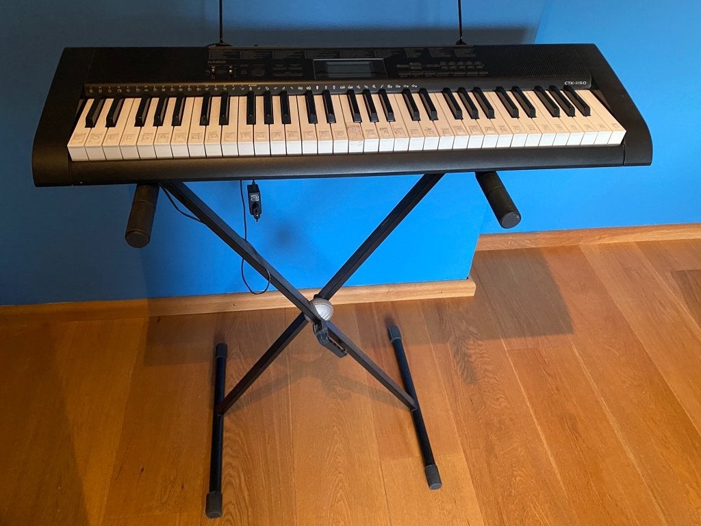 Keyboard Casio, Muziek en Instrumenten, Keyboards, Casio, Ophalen of Verzenden, Met standaard, 61 toetsen