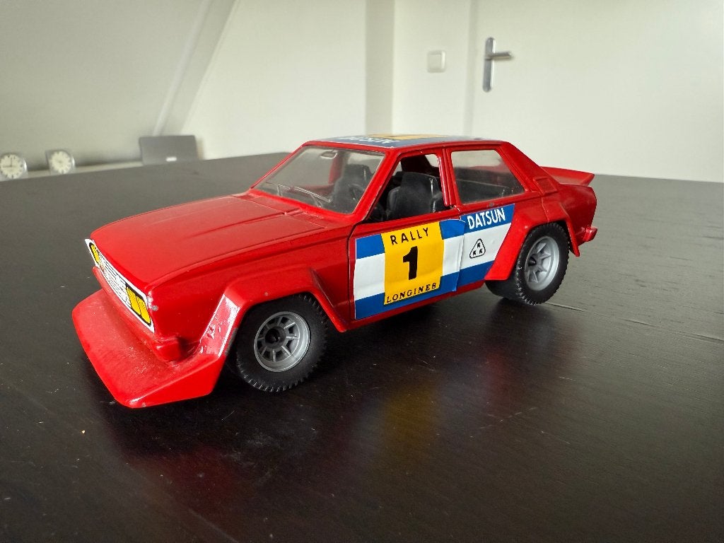Polistil Datsun Violet 160J SN30 10/82, Ophalen of Verzenden, Auto, Overige merken