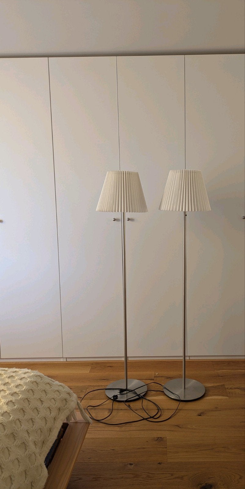 2x IKEA SKAFTET vloerlamp met plissé kap, Ophalen, Gebruikt, 150 tot 200 cm