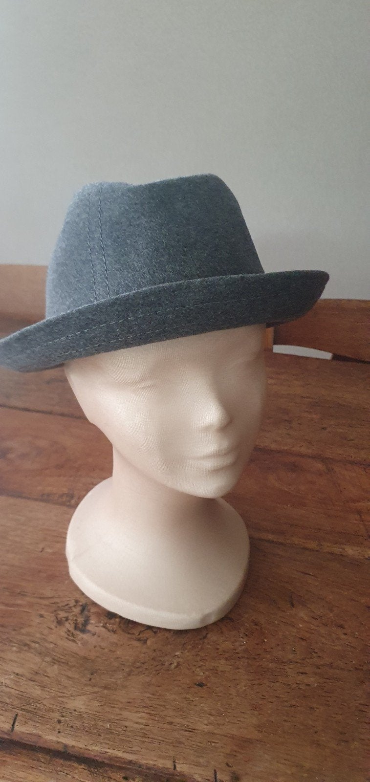 Vintage grijze Jean Peille gleufhoed Trilby hoed, Kleding | Heren, Hoeden en Petten, Jean Peille, Hoed, Ophalen of Verzenden, 57 cm (M, 7⅛ inch) of minder