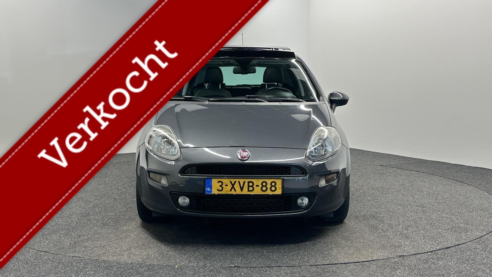 Fiat Punto Evo 0.9 TwinAir Lounge PANO CRUISE 81000 KM., Auto's, Voorwielaandrijving, 101 pk, Gebruikt, Met garantie (alle)