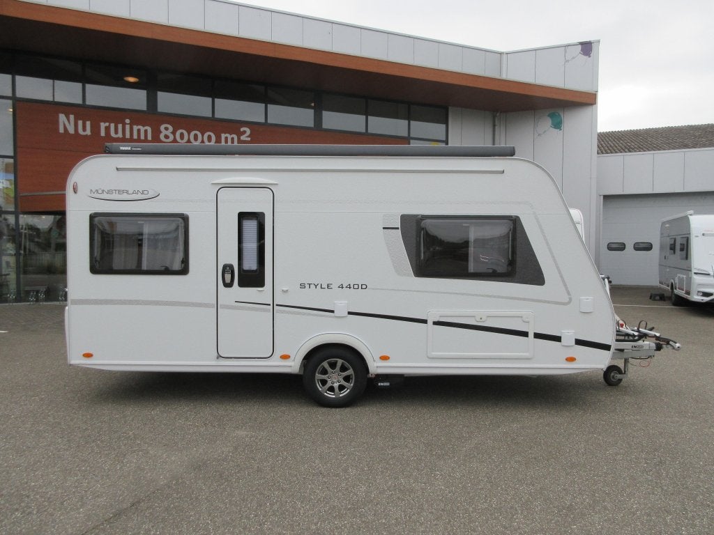 LMC Style Comfort 440 D, Caravans en Kamperen, Caravans, Schokbreker, Rondzit, Overige typen, 4 tot 5 meter