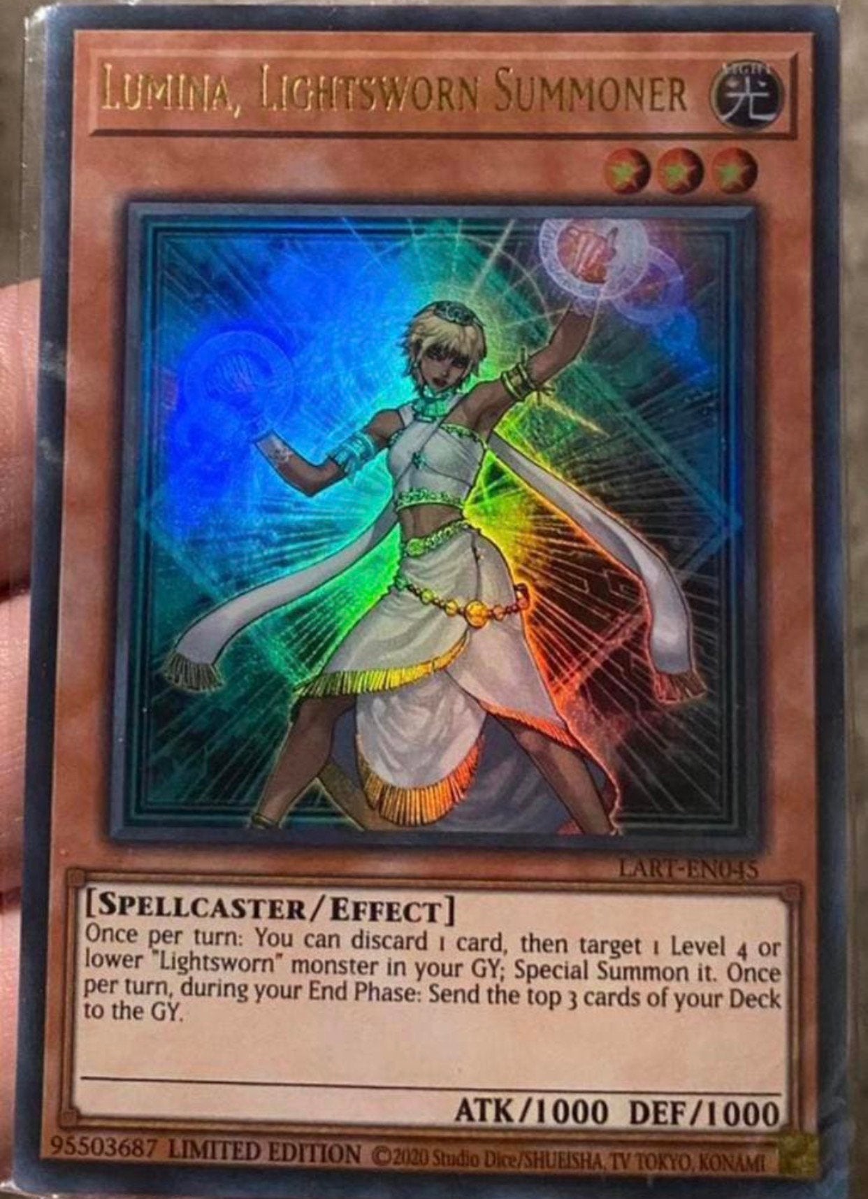 Yu-Gi-Oh! Lumina Lightsworn Summoner Lost Arts Print Sealed, Hobby en Vrije tijd, Verzamelkaartspellen | Yu-gi-Oh!, Ophalen of Verzenden
