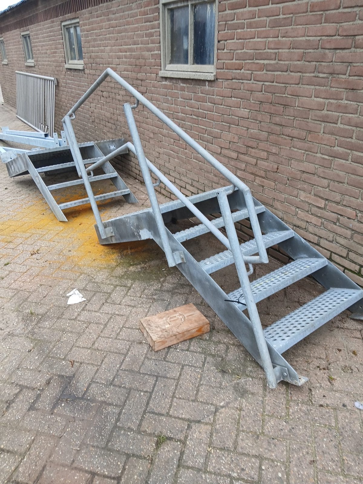 Stalen trap, Ophalen, Gebruikt, Trap, Minder dan 2 meter