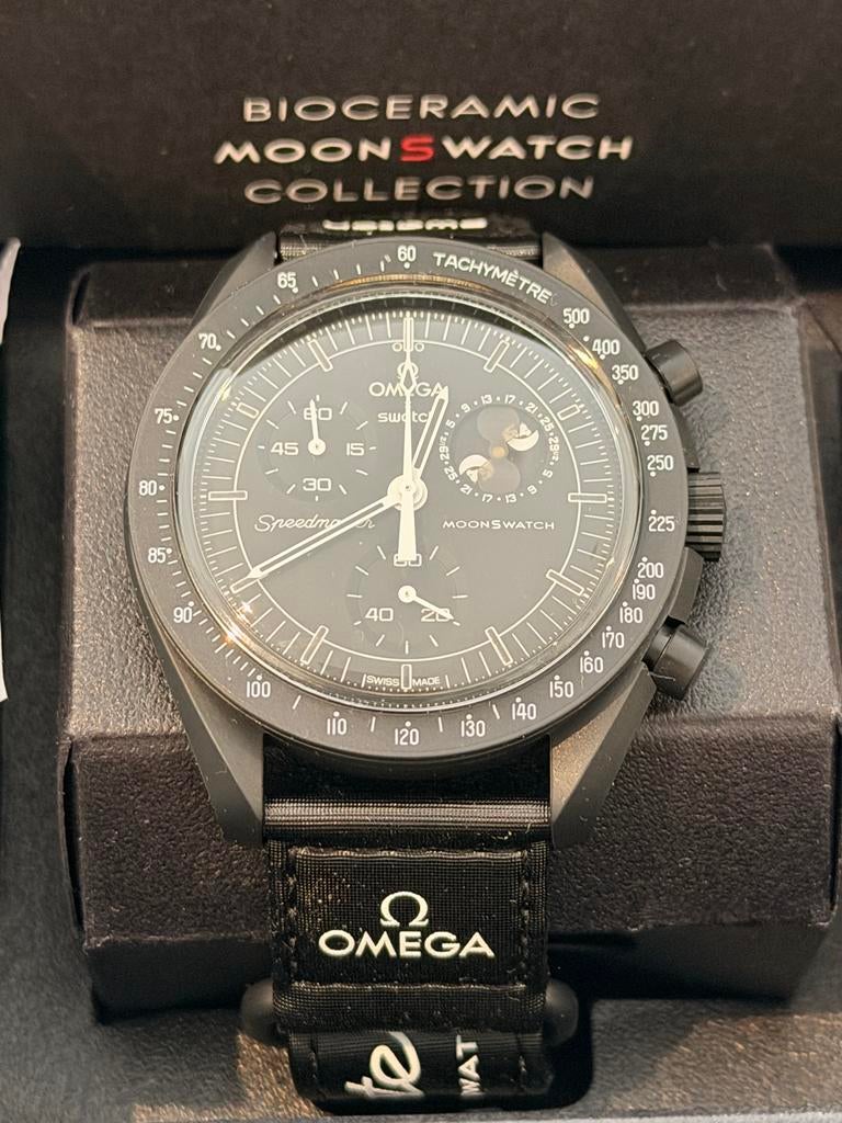 Swatch x Omega Mission to the Moonphase Snoopy (nieuw), Sieraden, Tassen en Uiterlijk, Horloges | Heren, Kunststof, Polshorloge