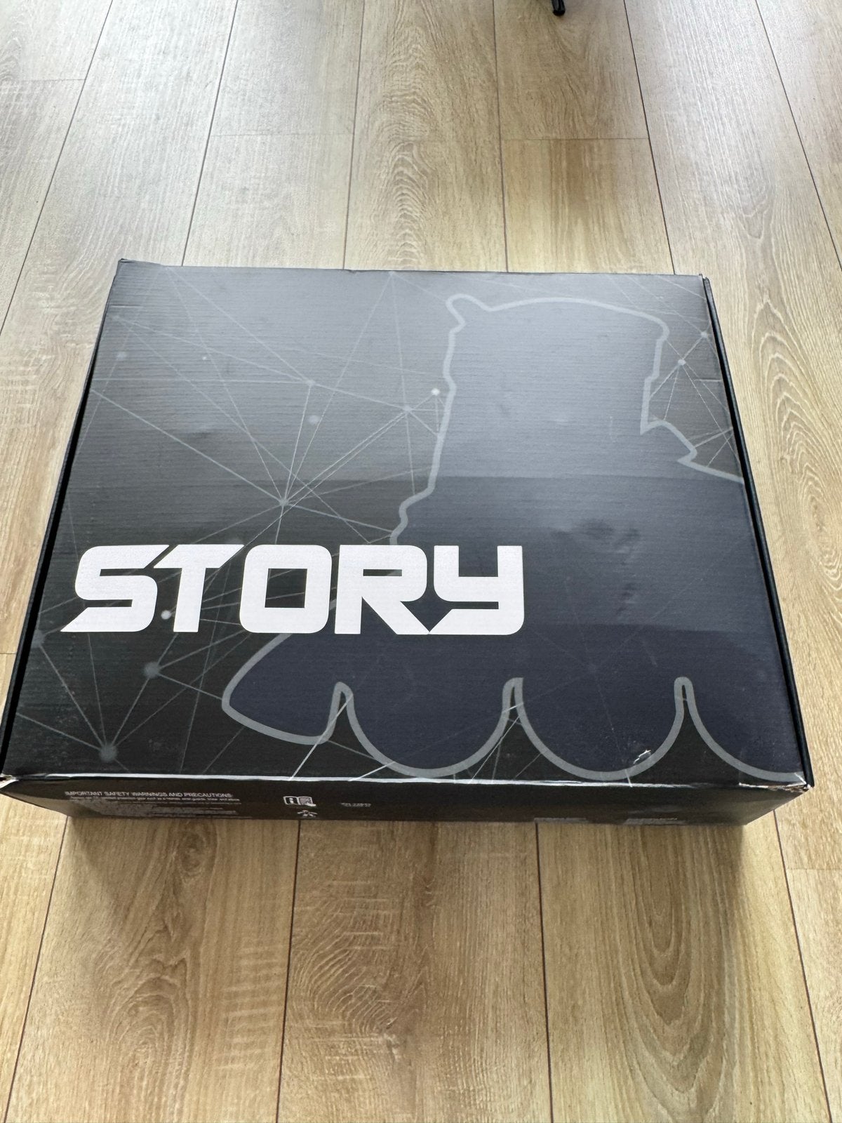 Foto 11 van Story Space Skeelers Maat 42 - Zo goed als nieuw