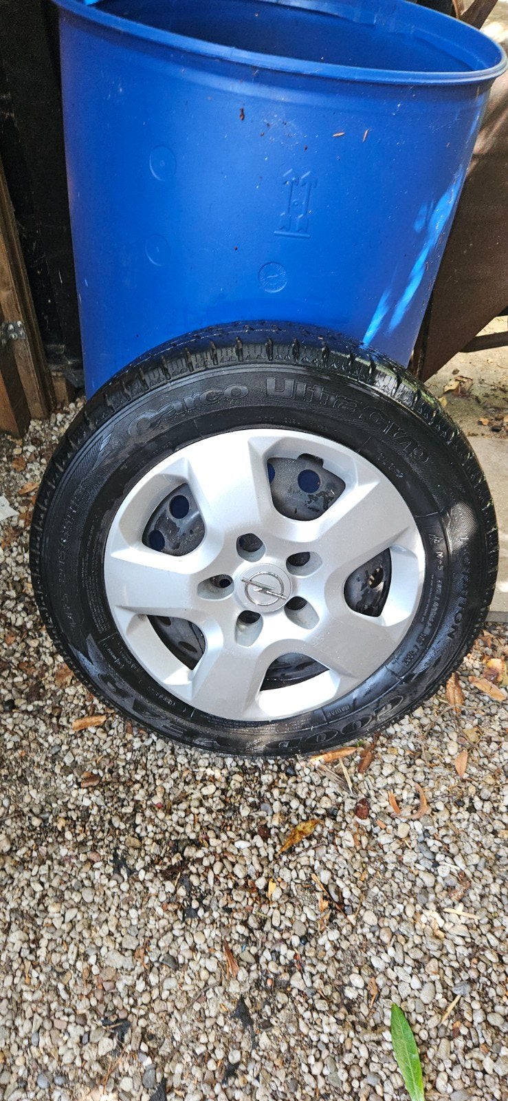 Opel Vivaro set  winterbanden set 4 stuks Goodyear, goed pro, Auto-onderdelen, Banden en Velgen, Ophalen, 16 inch, Banden en Velgen