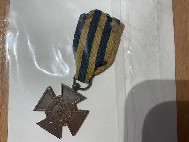 medaille Hasseltkruis met lint, Verzamelen, Ophalen, Landmacht, Nederland, Lintje, Medaille of Wings
