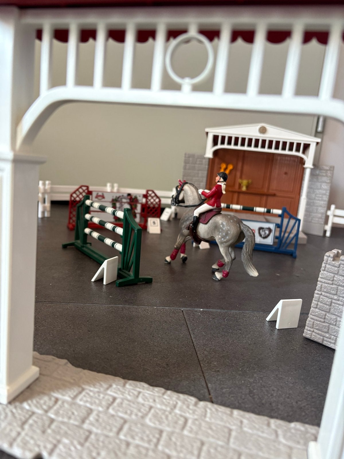 Schleich Paardenshow met Hindernissen en Podium, Ophalen of Verzenden, Zo goed als nieuw, Jongen of Meisje