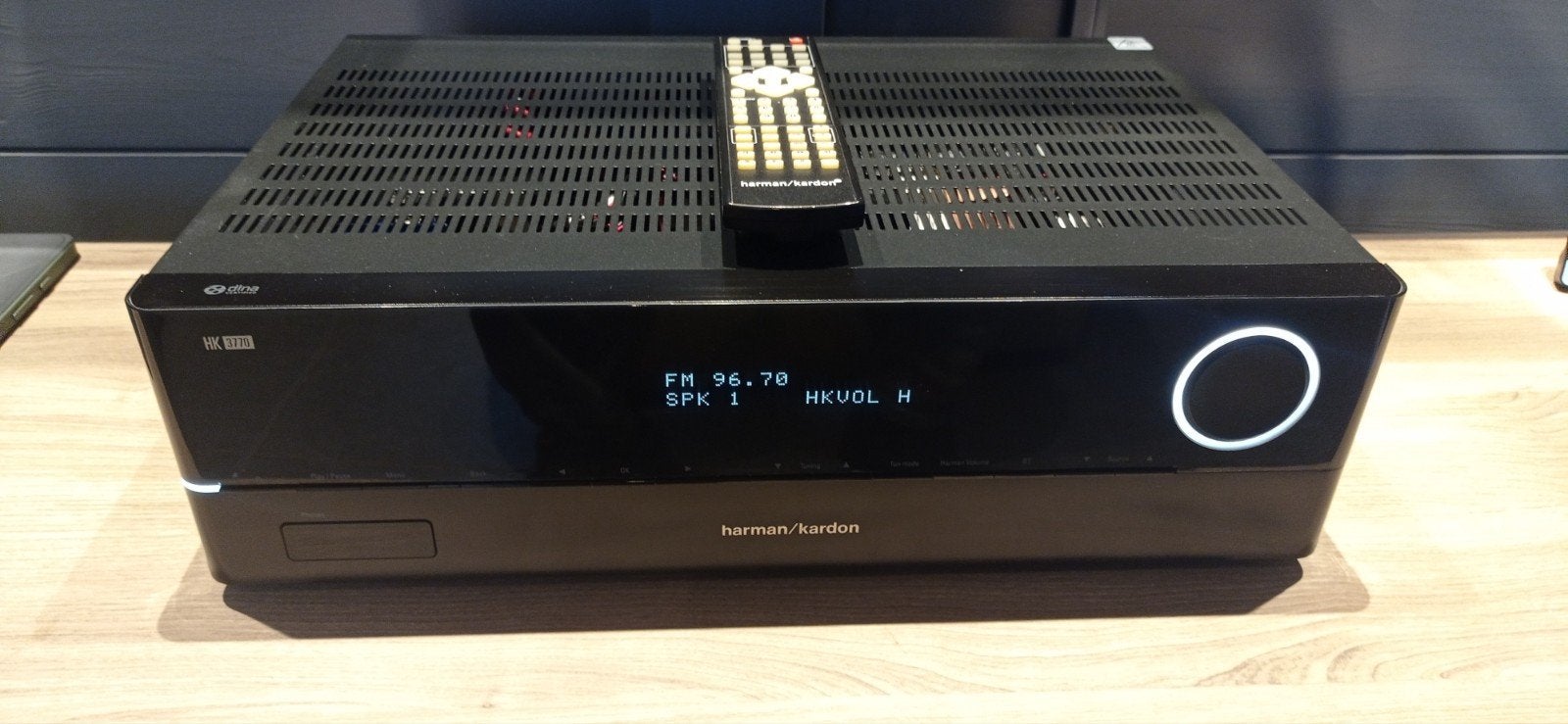 Harman kardon, Audio, Tv en Foto, Versterkers en Receivers, Ophalen of Verzenden, 120 watt of meer, Overige merken