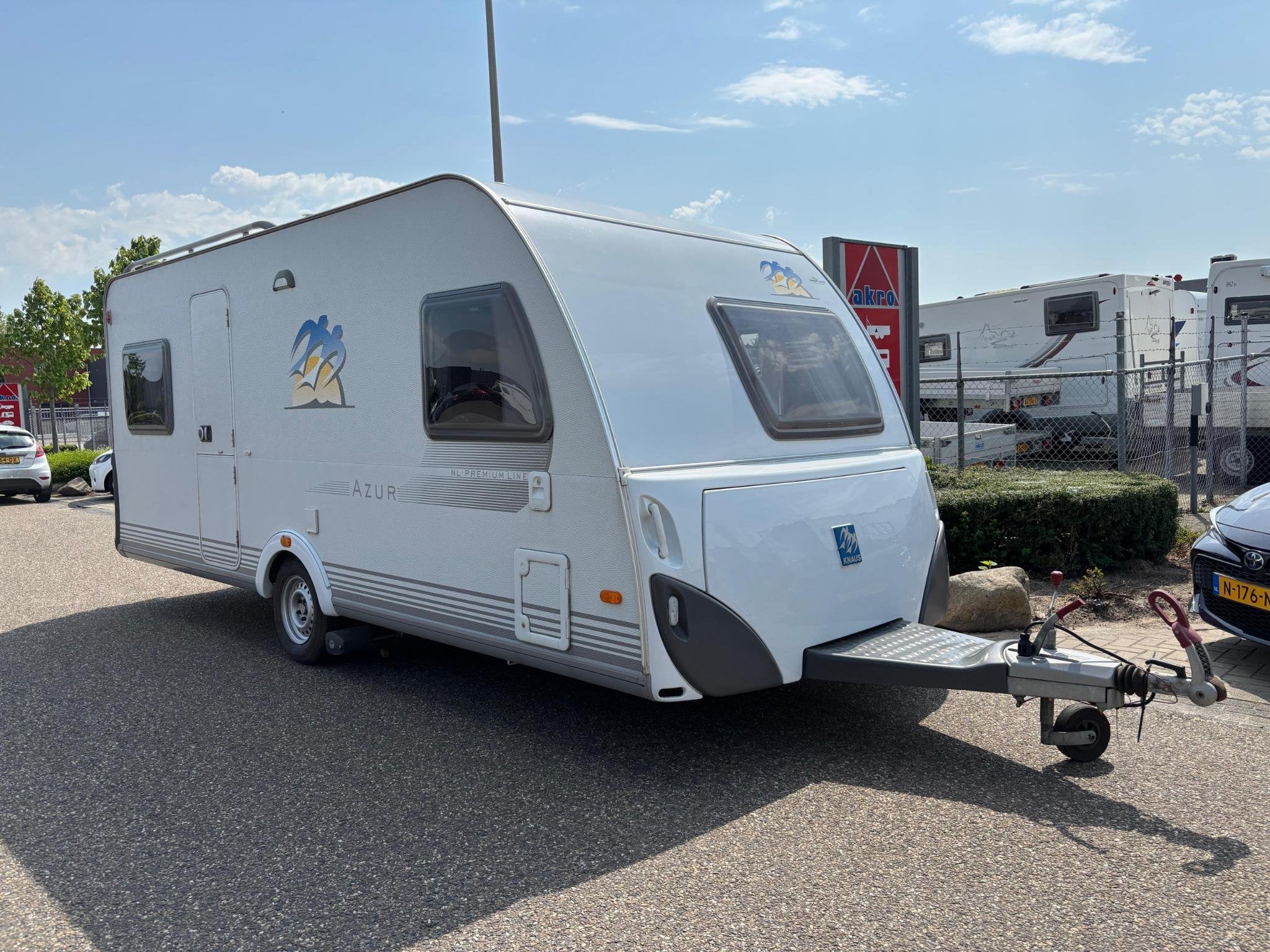 Knaus Azur NL-Premium line | Caravanmover | Fietsenrek | | D, Caravans en Kamperen, Vast bed, Ringverwarming, Tot en met 2, 7 tot 8 meter
