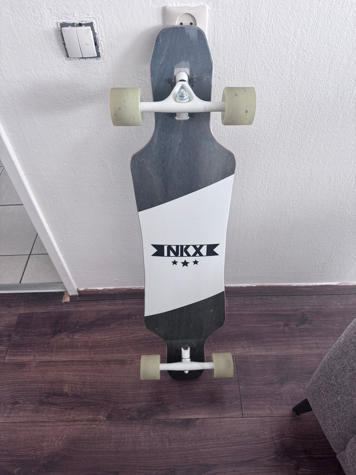NKX Longboard Drop-Through – zwart/wit, Ophalen, Zo goed als nieuw, Longboard