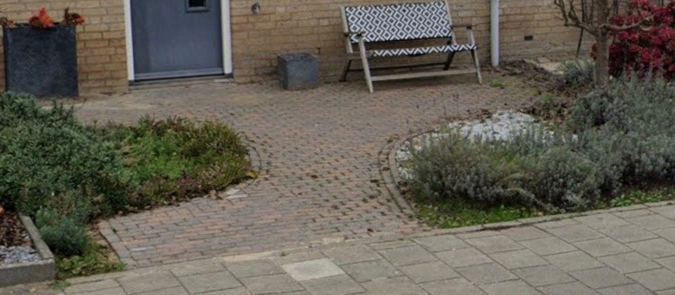 Gratis Betonklinkers (ca. 15m2) - al uitgehaald, Tuin en Terras, Ophalen, Gebruikt, Klinkers, 10 m² of meer