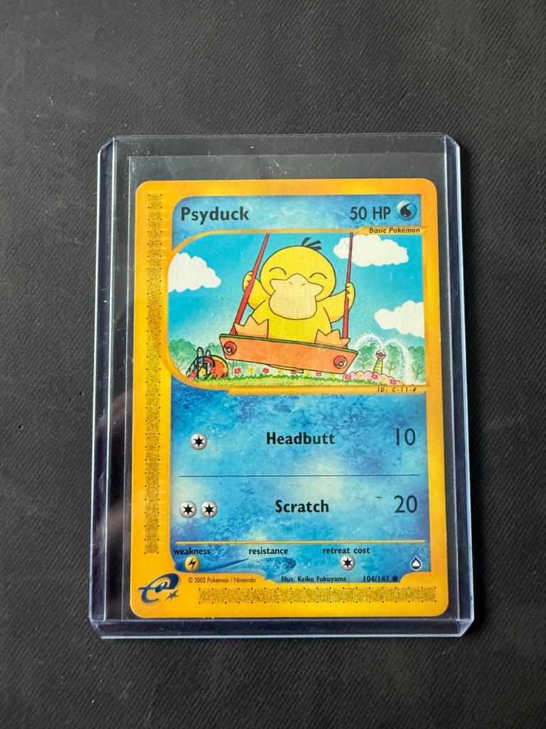 Psyduck 104/147, Ophalen of Verzenden, Zo goed als nieuw