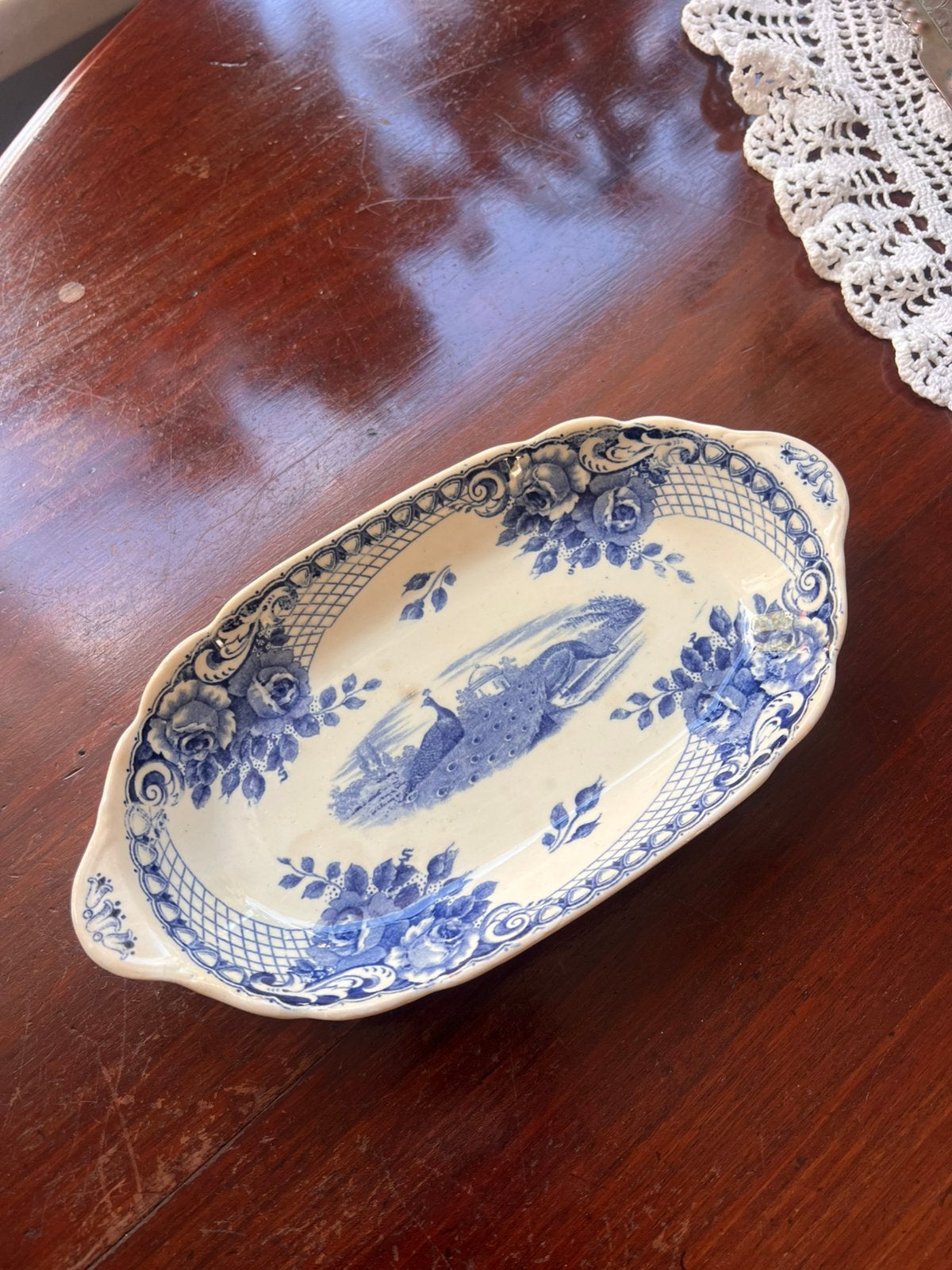 Vintage blauw-wit serveerbord Peacock – Made in Hong Kong, Antiek en Kunst, Ophalen of Verzenden