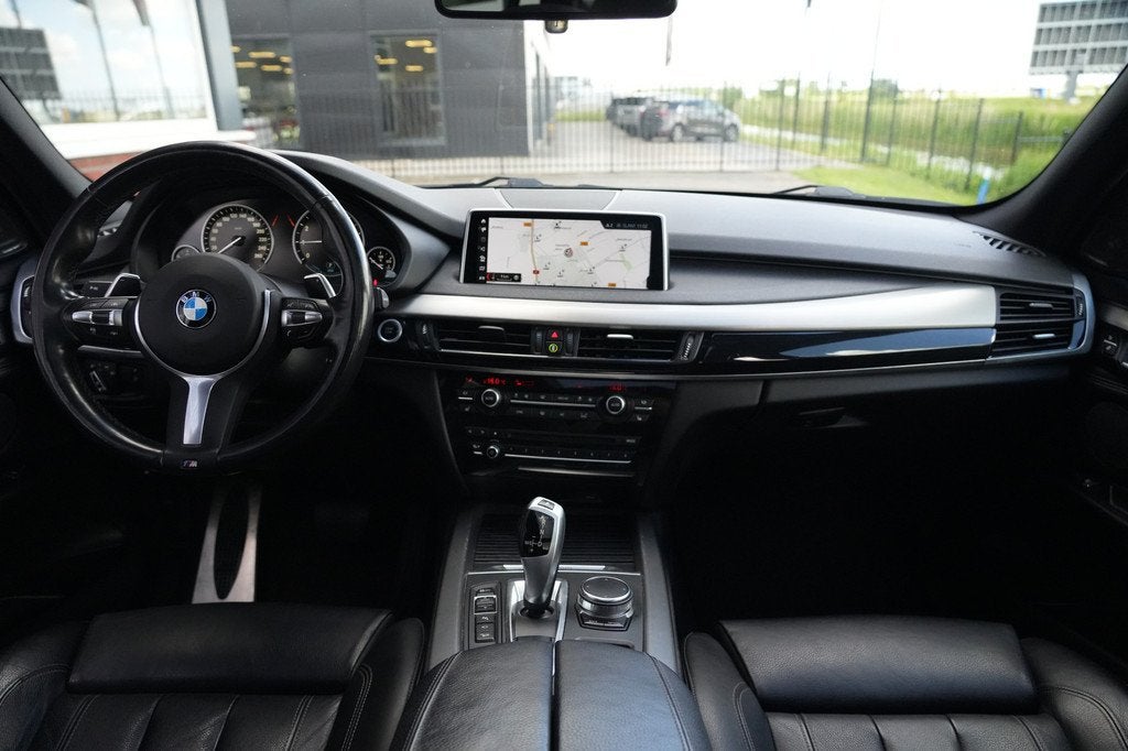 BMW X5 xDrive40e iPerformance M Sport Edition 313pk Panorama, Gebruikt, 4 cilinders, Leder en Stof, Origineel Nederlands