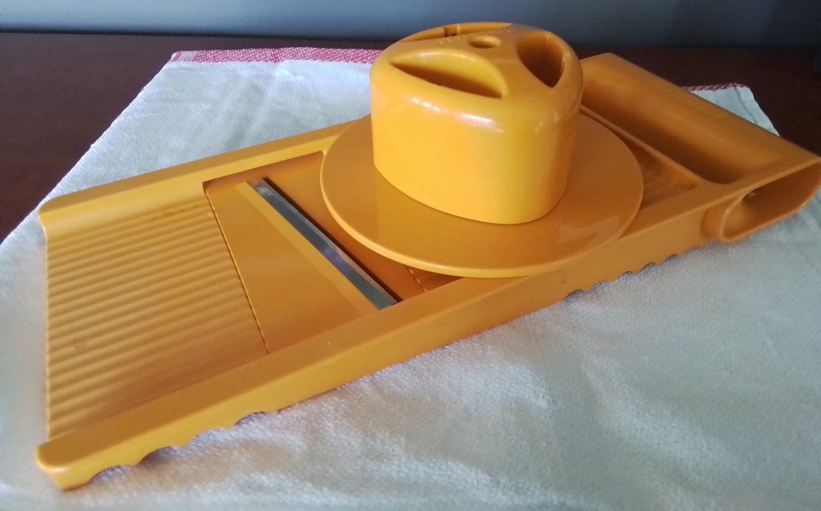 Leifheit mandoline - Groenteschaaf/snijder,vintage, Kunststof, Ophalen of Verzenden, Overige merken, Oranje