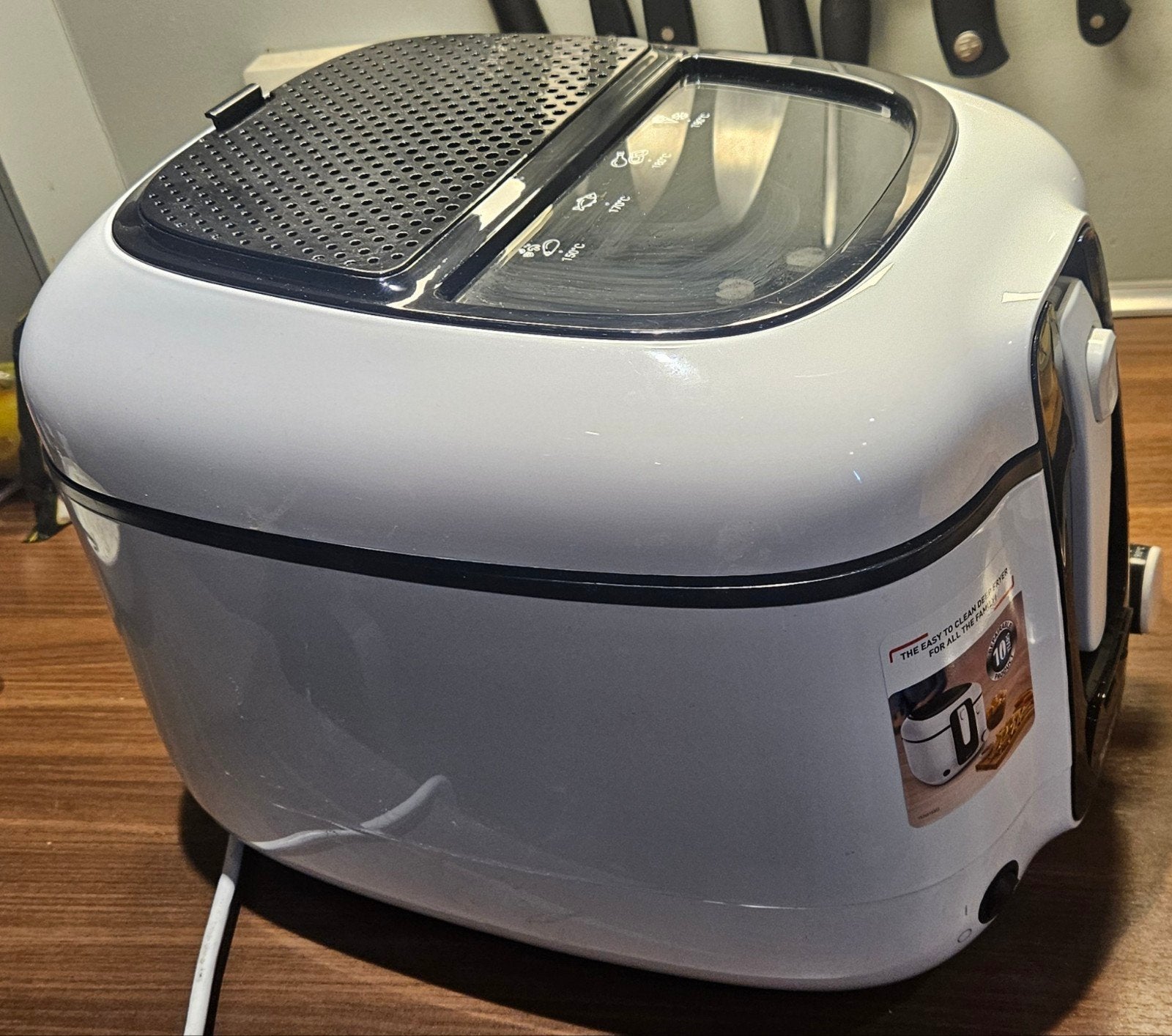 Tefal Friteuse 2.2L - Slechts 3x gebruikt, 2 tot 3 liter, Ophalen, Zo goed als nieuw
