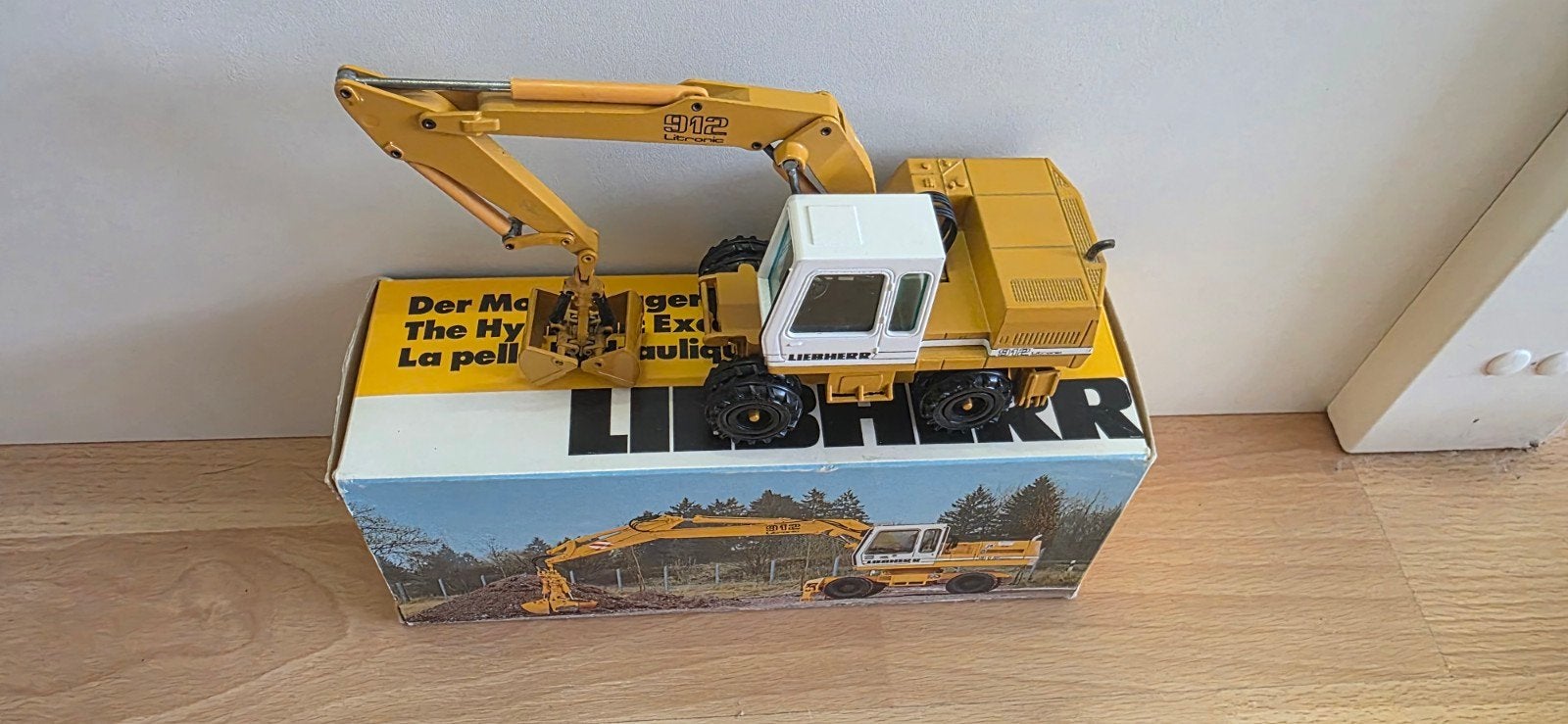 liebherr A912, Ophalen of Verzenden, Zo goed als nieuw, Hijskraan, Tractor of Landbouw, Overige merken