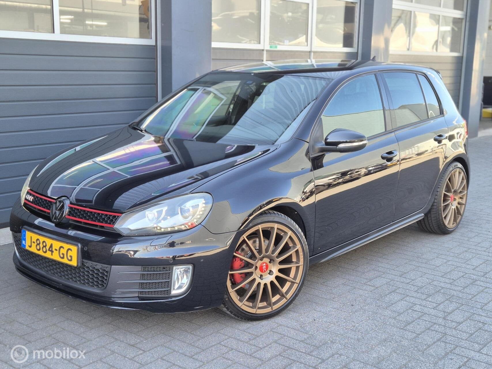 Volkswagen Golf 2.0 GTI DSG | CARLPAY | SPORTUITLAAT | 19'', Euro 5, Gebruikt, 4 cilinders, Zwart