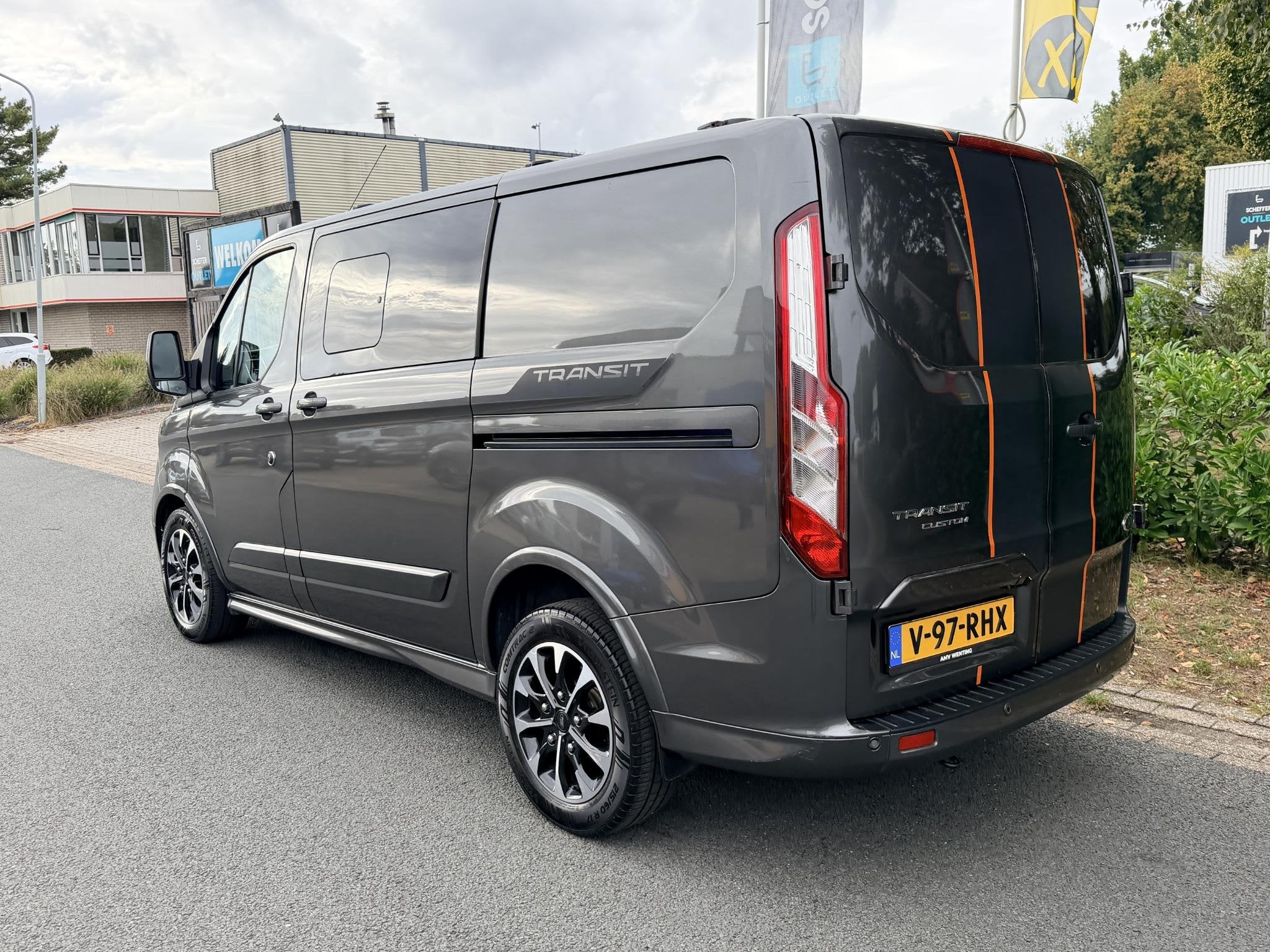 Ford Transit Custom 320 2.0 TDCI L1H1 Sport DC 185PK Automaa, 15 km/l, Euro 6, 4 cilinders, 1850 kg