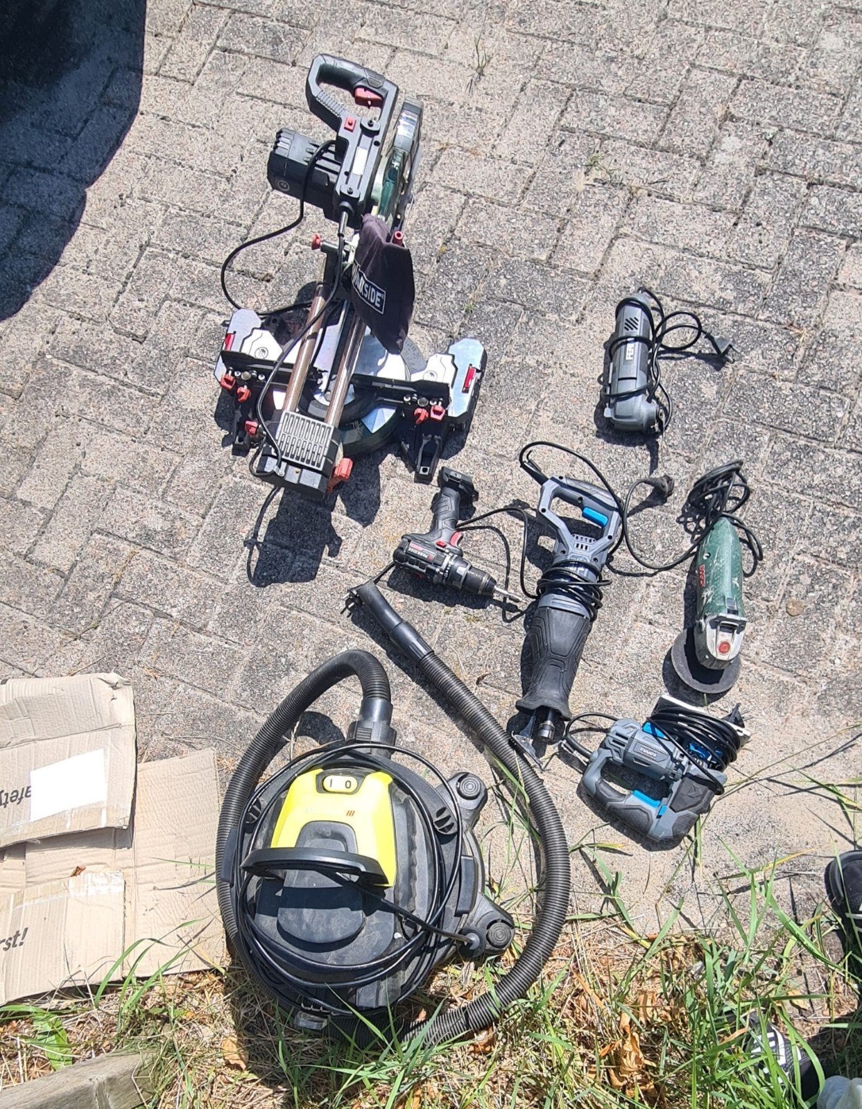 Diverse gereedschappen: afkortzaag, boormachine, slijper, Ophalen, Gebruikt, Accuboormachine, Parkside