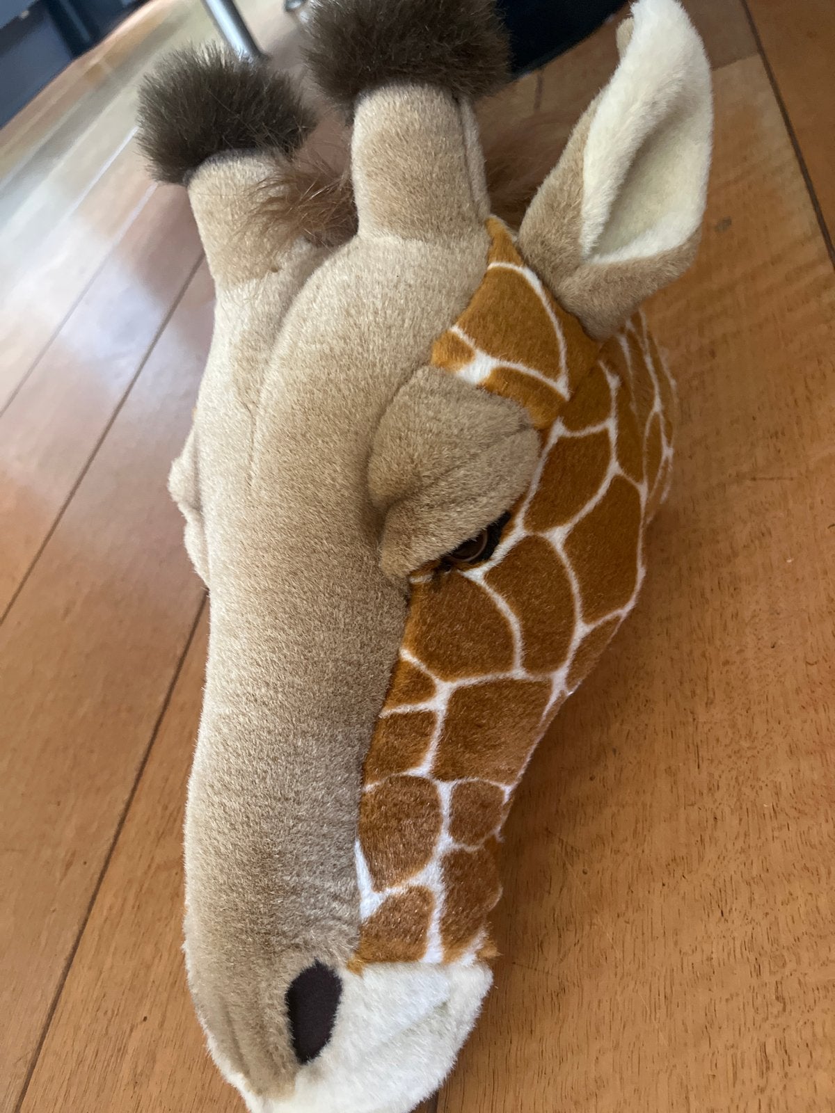 Giraffe kop voor aan de muur - Pluche decoratie, Overige stijlen, Ophalen of Verzenden, Zo goed als nieuw, Bruin