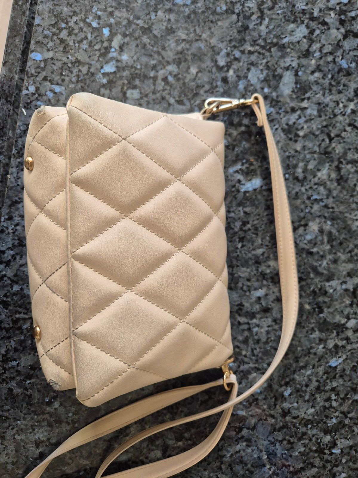 Tasje, Ophalen of Verzenden, Zo goed als nieuw, Beige, Schoudertasje