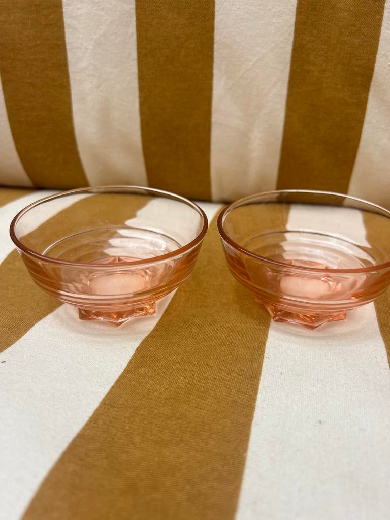 Twee roze Luminarc schaaltjes, Antiek en Kunst, Antiek | Glas en Kristal, Ophalen of Verzenden