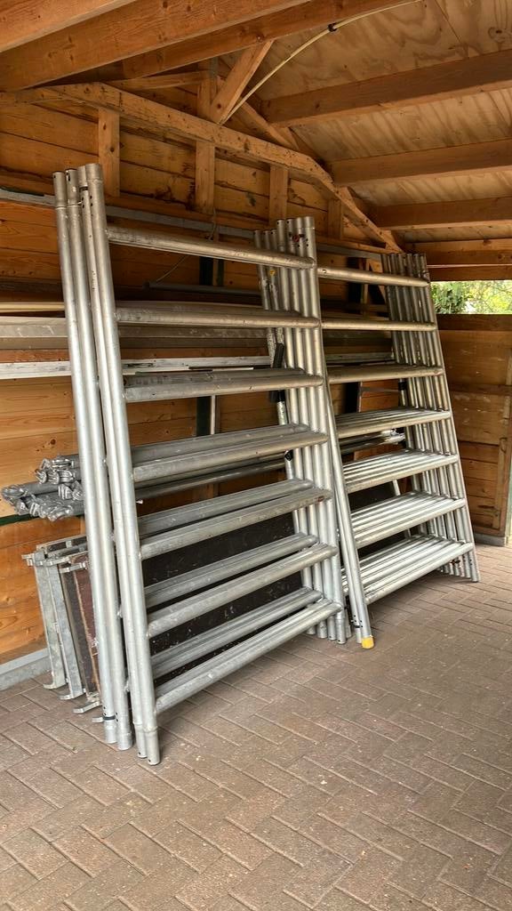 Altrex aluminium steiger circa 1,35x2,45x10 meter, Ophalen of Verzenden, Zo goed als nieuw