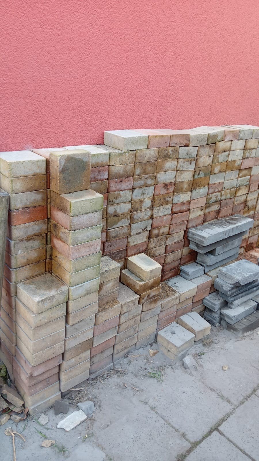 Terrasstenen 15x15x6cm in geel en rood (ophalen in Rijnsburg, Tuin en Terras, Ophalen, Beton, Klinkers