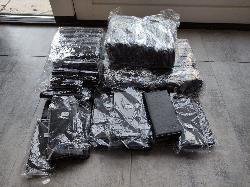 Nieuw! Telefoonhoesjes voor iphone 6/7/8 zwart leer 58 stuks, Diversen, Ophalen of Verzenden, Nieuw