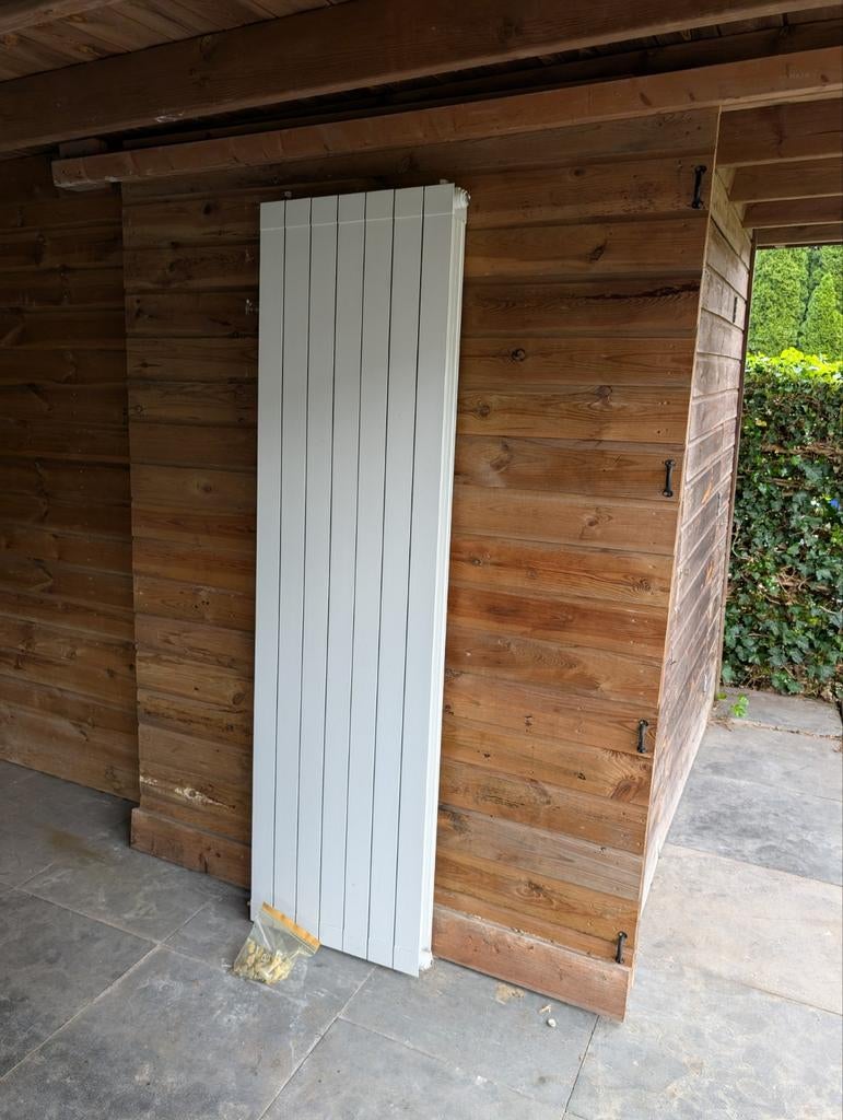 Verticale designradiator, wit, bovenaansluiting 56 x 204cm, Doe-het-zelf en Verbouw, Verwarming en Radiatoren, Ophalen, Radiator