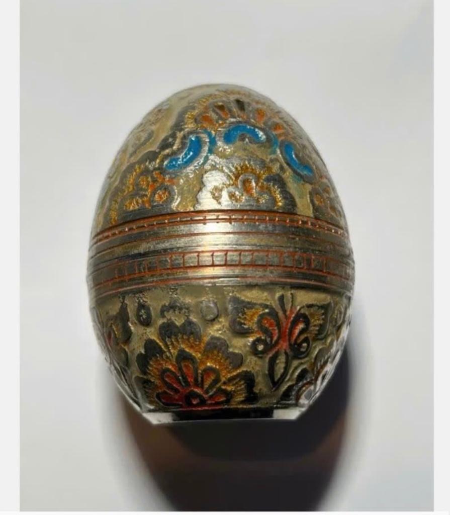 India Metaal bewerkt ei, 6 cm, mooie kleuren, Antiek en Kunst, Ophalen of Verzenden