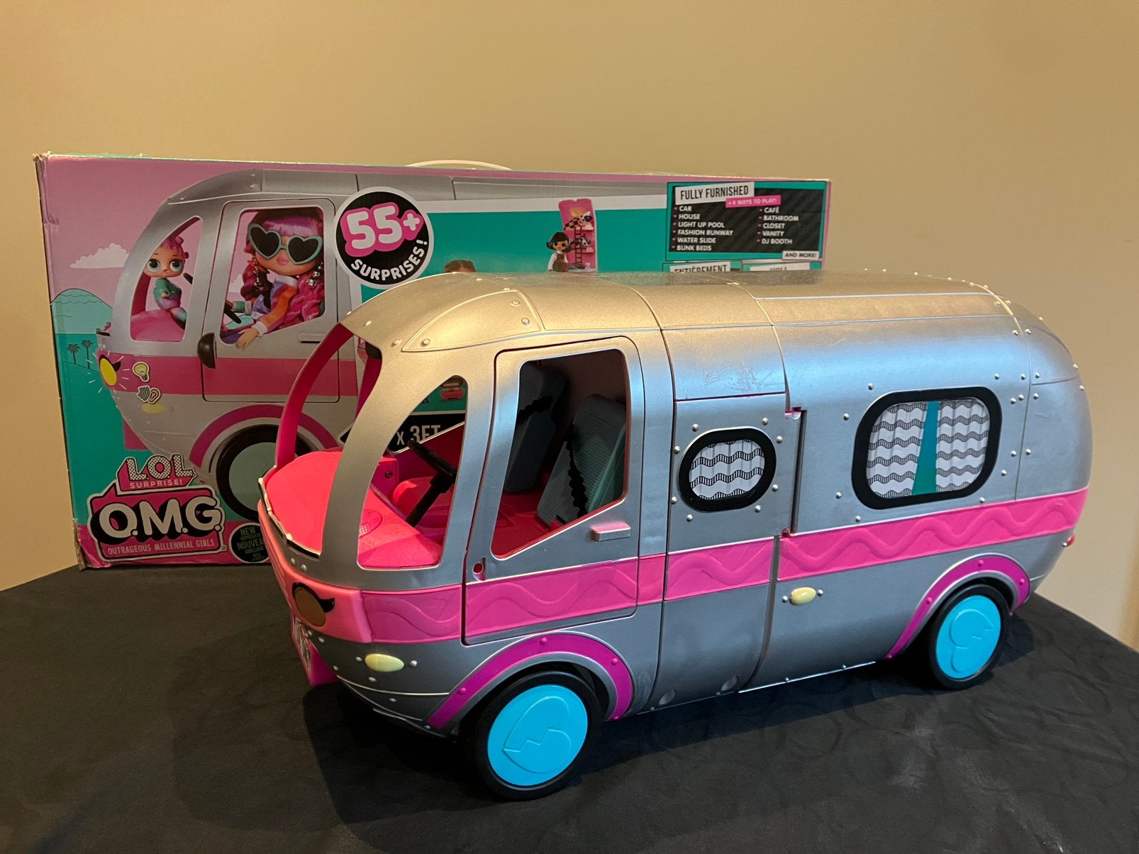 Zilvergrijze LOL surprise glamper camper 16 extra poppetjes, Ophalen, Zo goed als nieuw, Poppenhuis