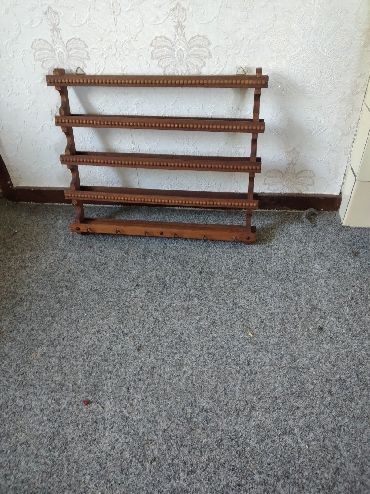 Vintage houten wandrek met haakjes, Gebruikt, Ophalen of Verzenden, Bruin, Vintage