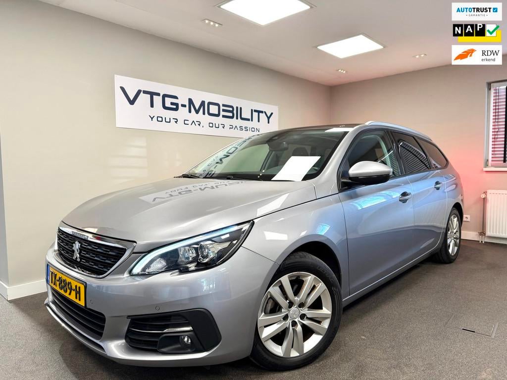 Peugeot 308 SW 1.2 PureTech Blue Lease Executive Navi|Pano|P, Voorwielaandrijving, Stof, Gebruikt, 49 €/maand