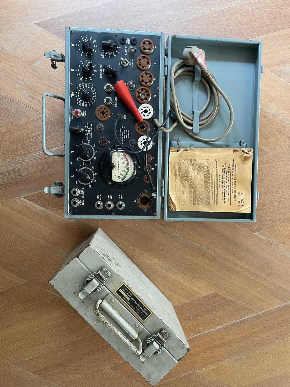 Buizentester / Tube Tester I-177-B met adapter kit, Ophalen of Verzenden, Buis of Buizen