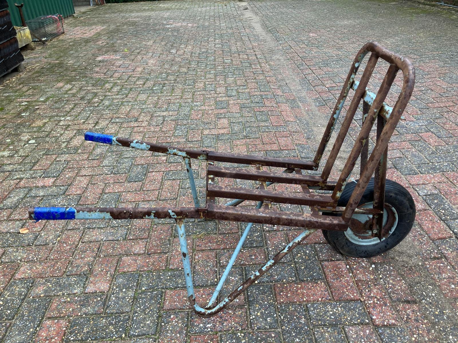 Steenkruiwagen, Ophalen, Gebruikt