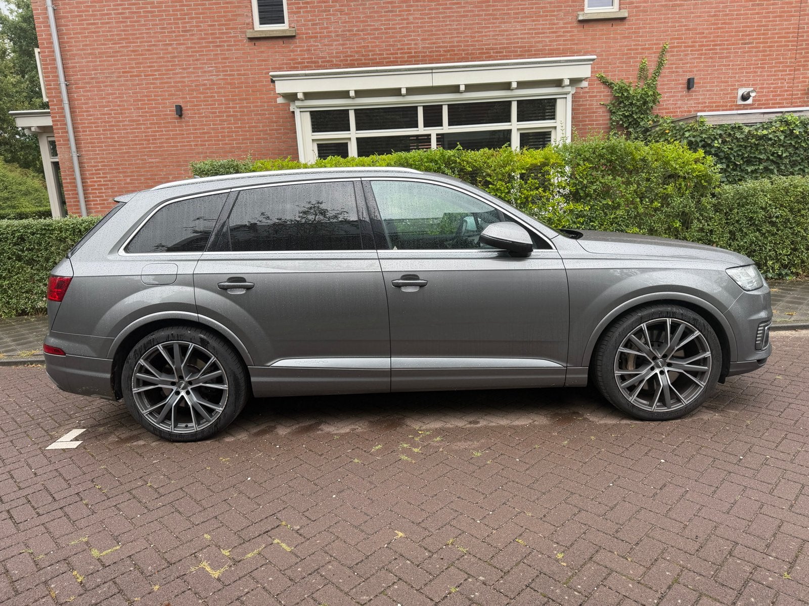Audi Q7 3.0 TDI 374pk E-tron Quattro Tiptronic 2016 Grijs, Automaat, 258 pk, 2420 kg, Particulier