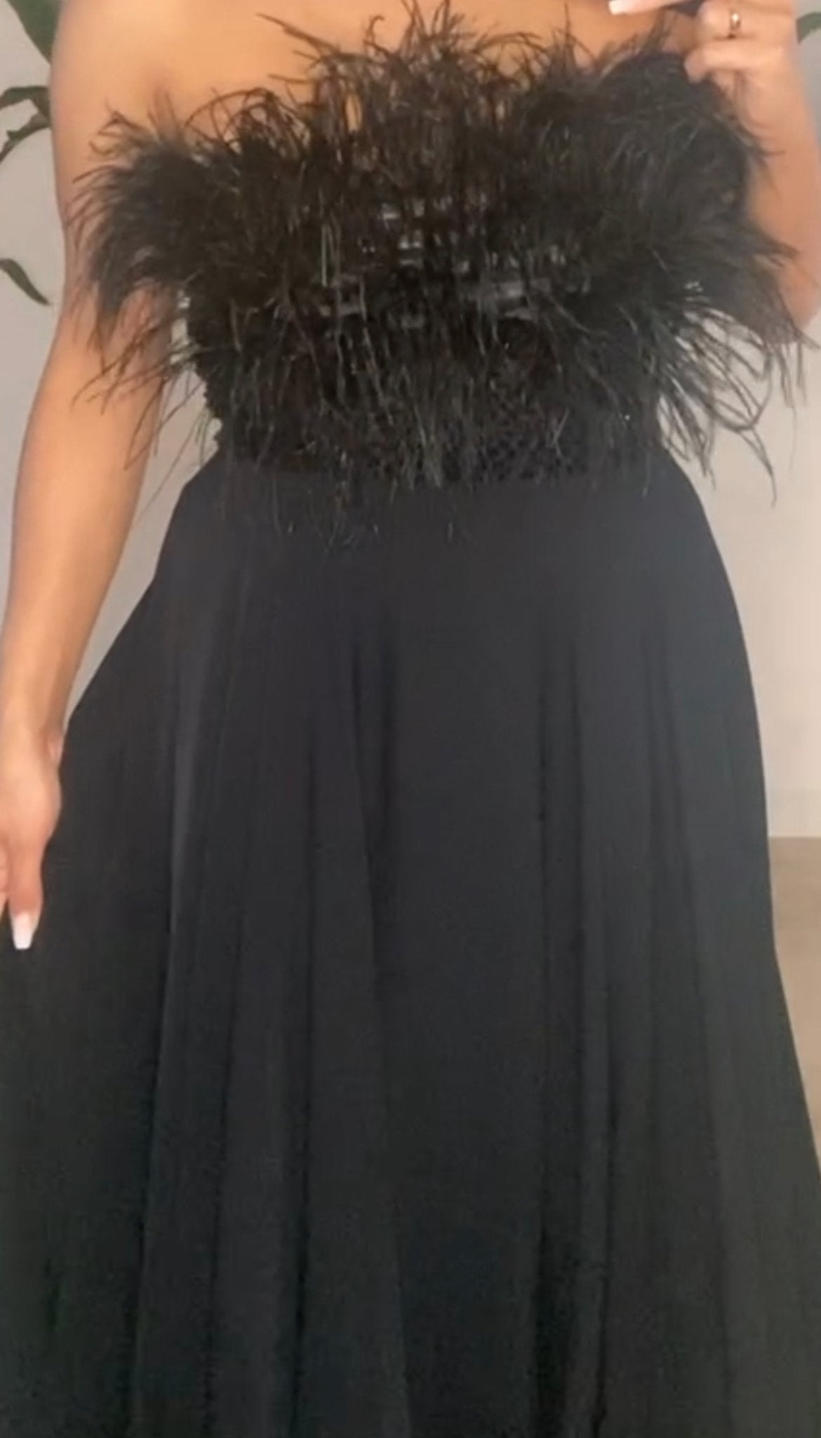 Zwarte Strapless Jurk met Veren - Maat M, Maat 38/40 (M), Zwart, Ophalen of Verzenden, Zo goed als nieuw
