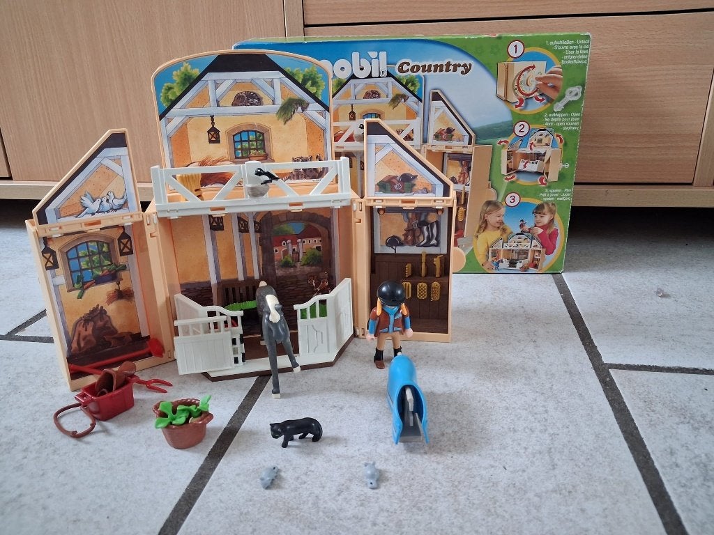 Playmobil paardenstal opklapbaar 5418, Gebouw, Complete set, Ophalen of Verzenden, Zo goed als nieuw