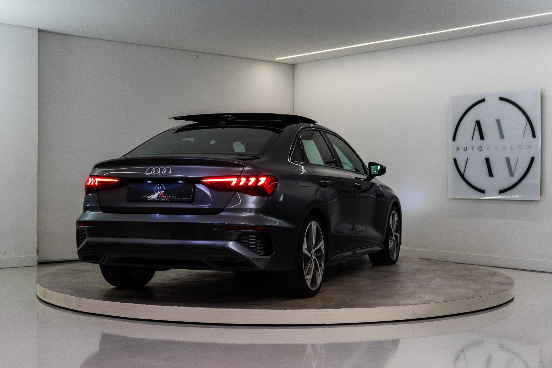 Audi A3 Limousine 35 TFSI S Edition 150PK | Pano | B&O | HUD, Auto's, 12 maanden, 4 cilinders, Bedrijf, 690 kg