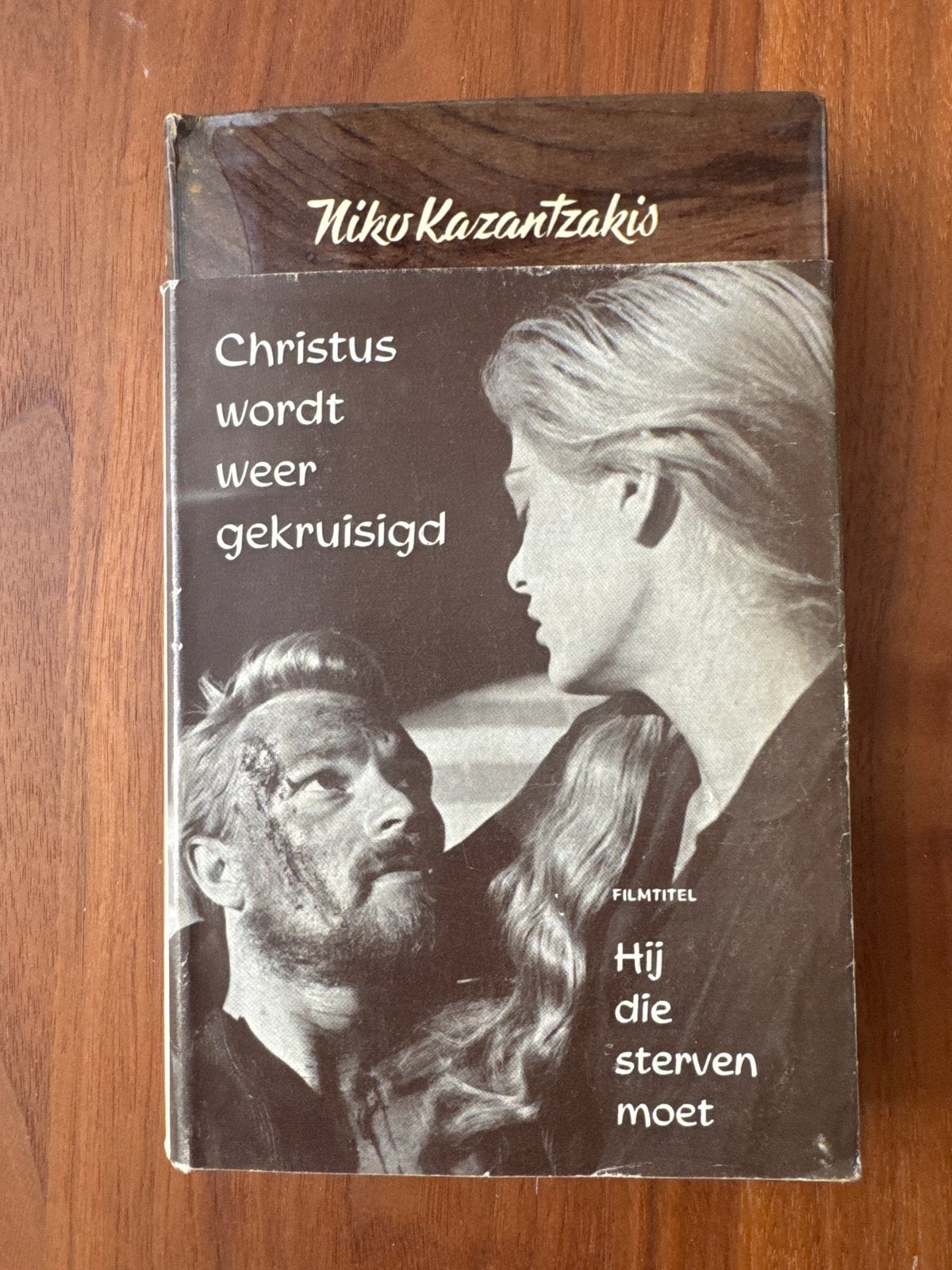 Christus wordt weer gekruisigd - Niko Kazantzakis, Boeken, Ophalen of Verzenden, Gelezen, Nederland