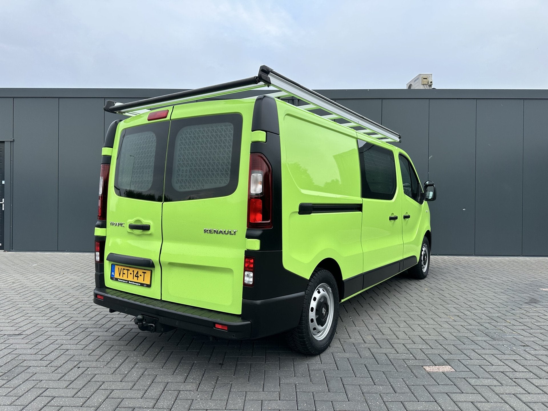 Renault Trafic 1.6 dCi / L2H1 / 1e EIG / LED / BOTT INRICHTI, Voorwielaandrijving, Gebruikt, 4 cilinders, 2000 kg