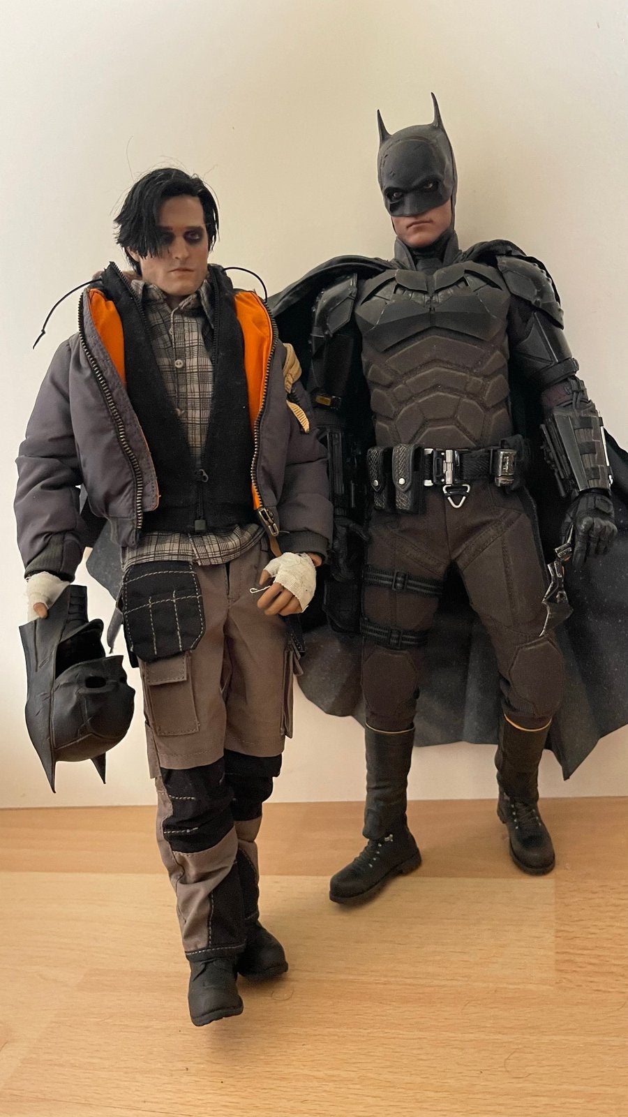 Hot Toys The Batman & Present Toys 1/6 Figuren, Ophalen of Verzenden, Zo goed als nieuw